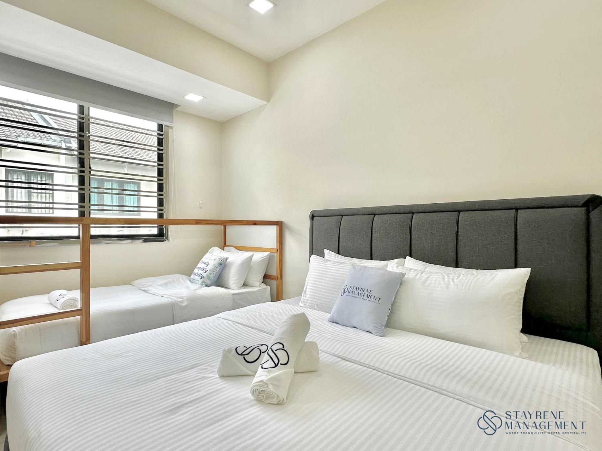 Holiday home Landed Austin 11 Pax Ktv Mahjong Bbq Glenmarie By Stayrene *