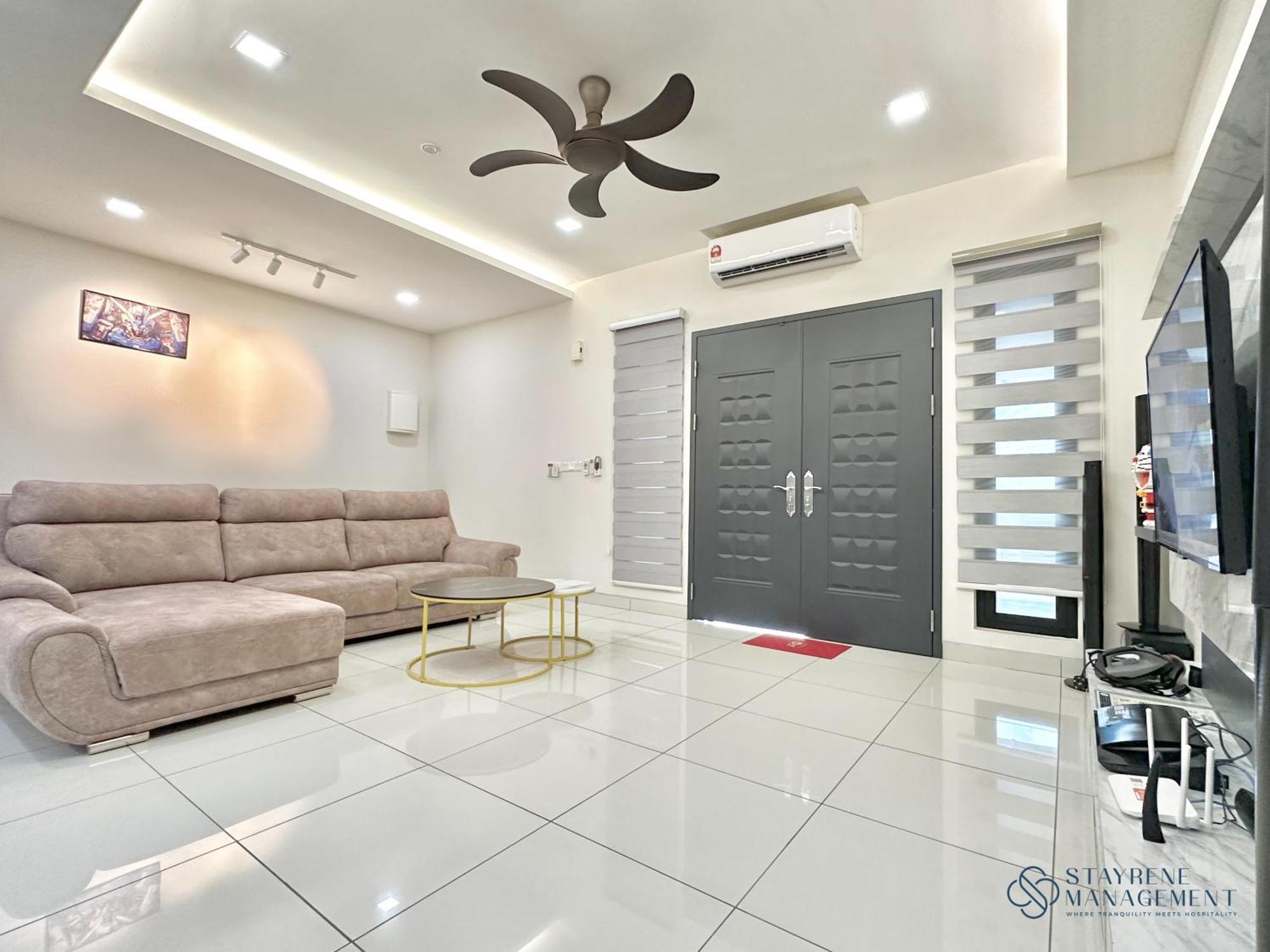 Holiday home Landed Austin 11 Pax Ktv Mahjong Bbq Glenmarie By Stayrene *