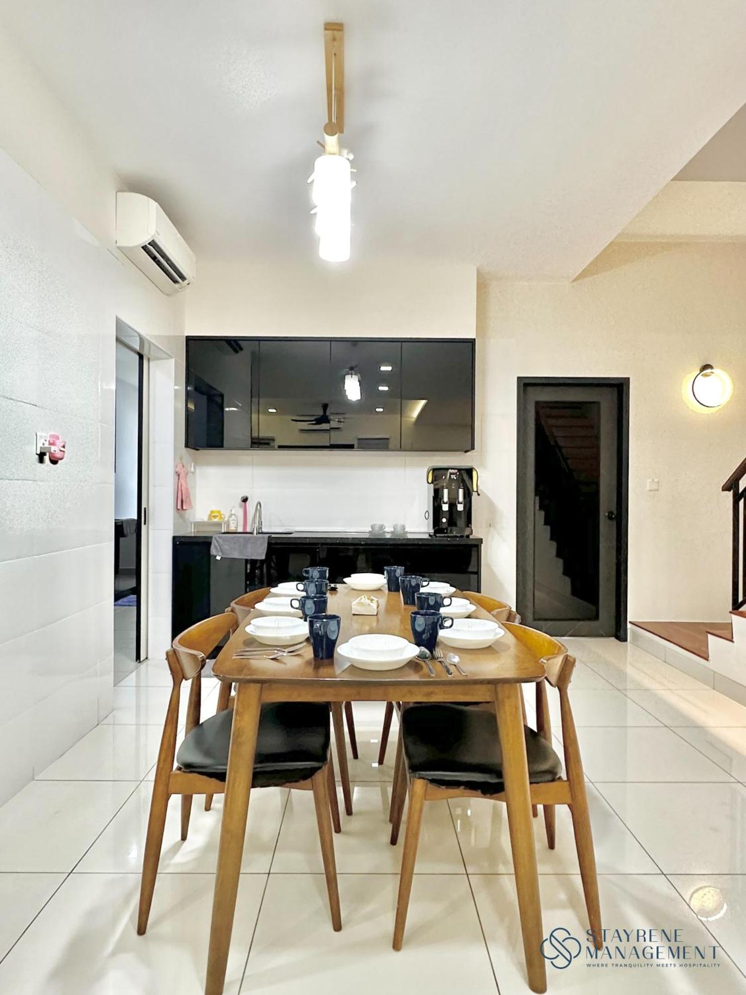 Landed Austin 11 Pax Ktv Mahjong Bbq Glenmarie By Stayrene Holiday home