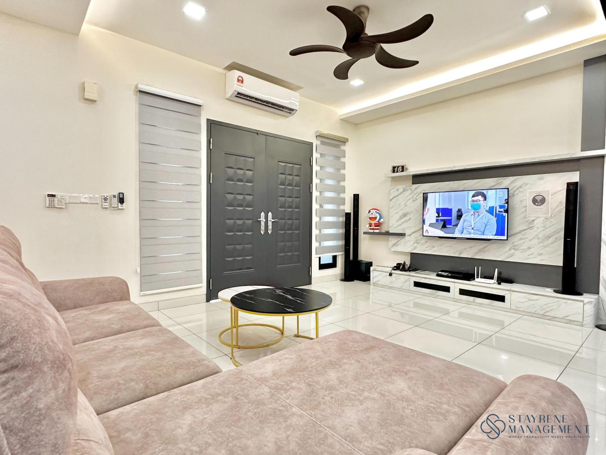 Holiday home Landed Austin 11 Pax Ktv Mahjong Bbq Glenmarie By Stayrene